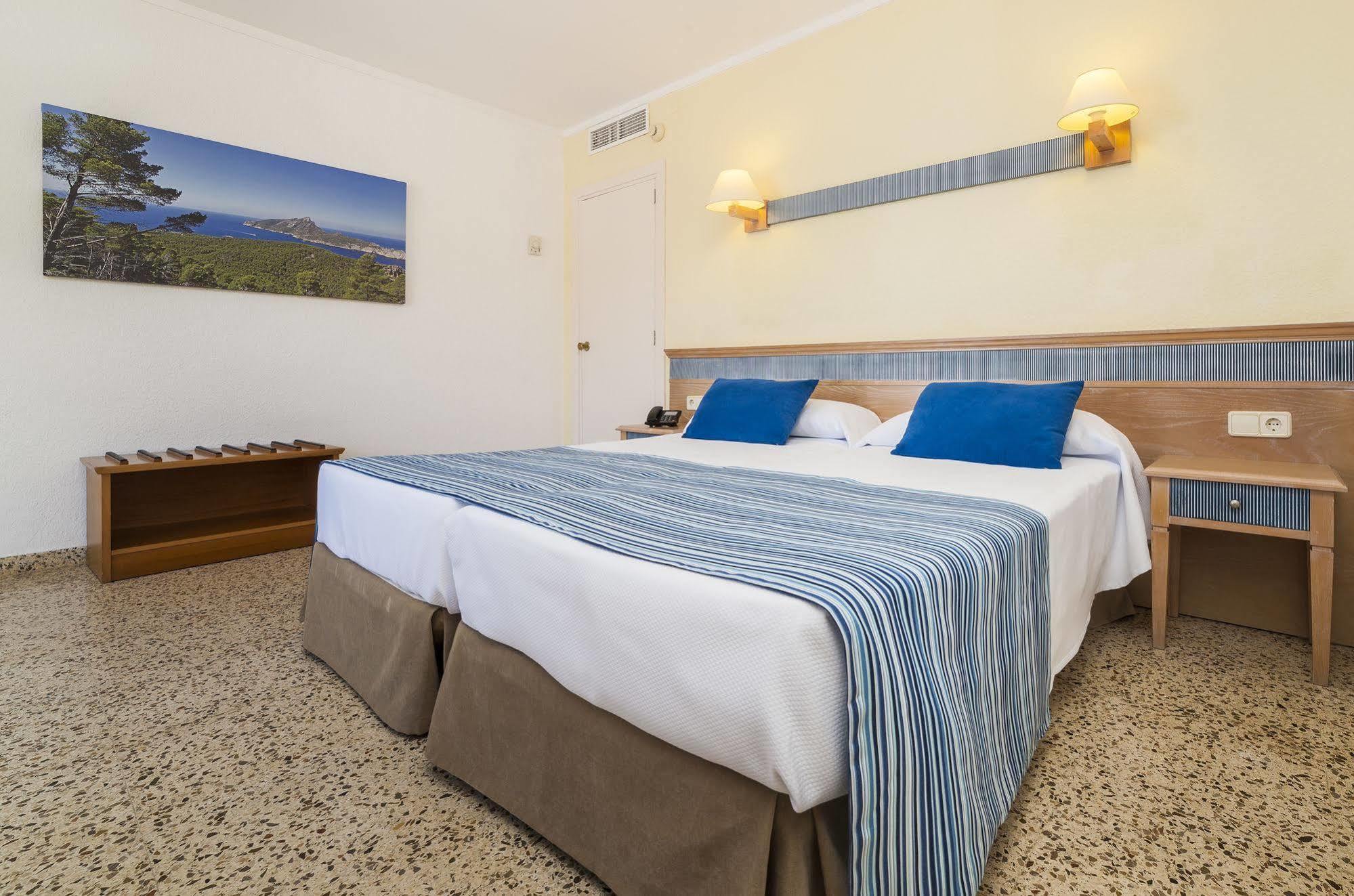 Globales Simar Hotel Cala San Vicente  Bagian luar foto