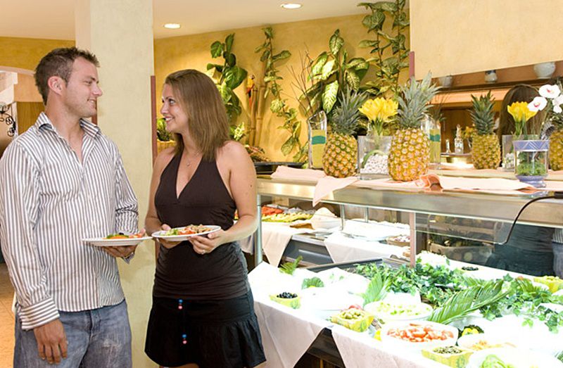 Globales Simar Hotel Cala San Vicente  Restoran foto